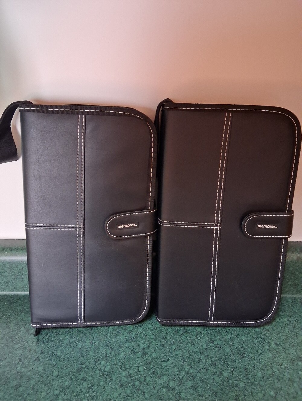 2 Faux Leather Memorex Cd Dvd Cases Ea Holds 64